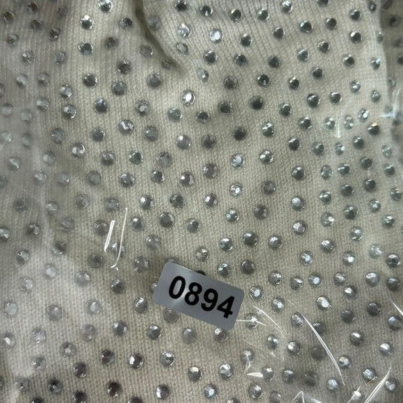 Alice + Oliva Rhinestone Cashmere Blend White/Cream Sweater Size Small - Picture 11 of 11